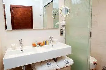 Ma Nazaries Business And Hotel Granada